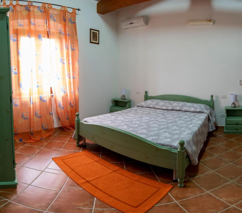 Bed and Breakfast Is Cuccus Masainas Exterior foto
