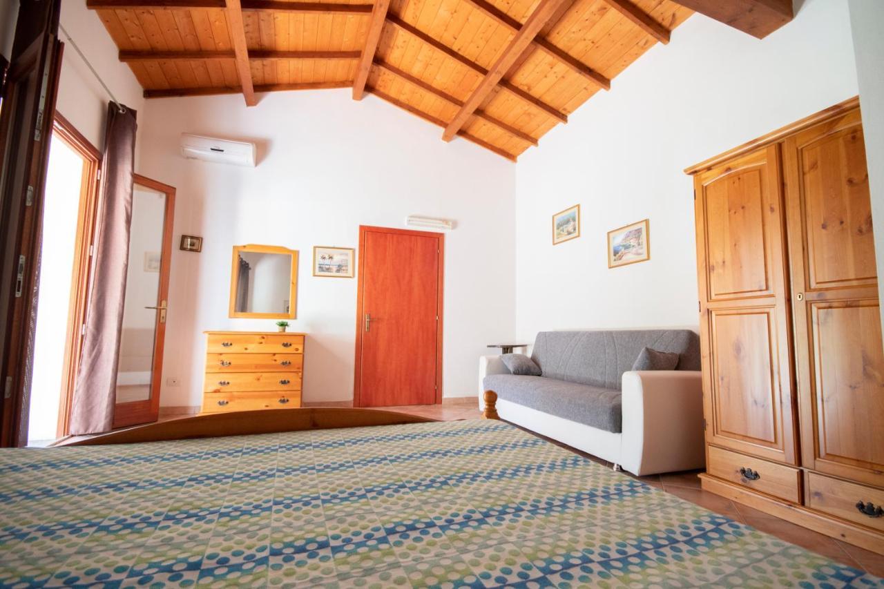 Bed and Breakfast Is Cuccus Masainas Exterior foto