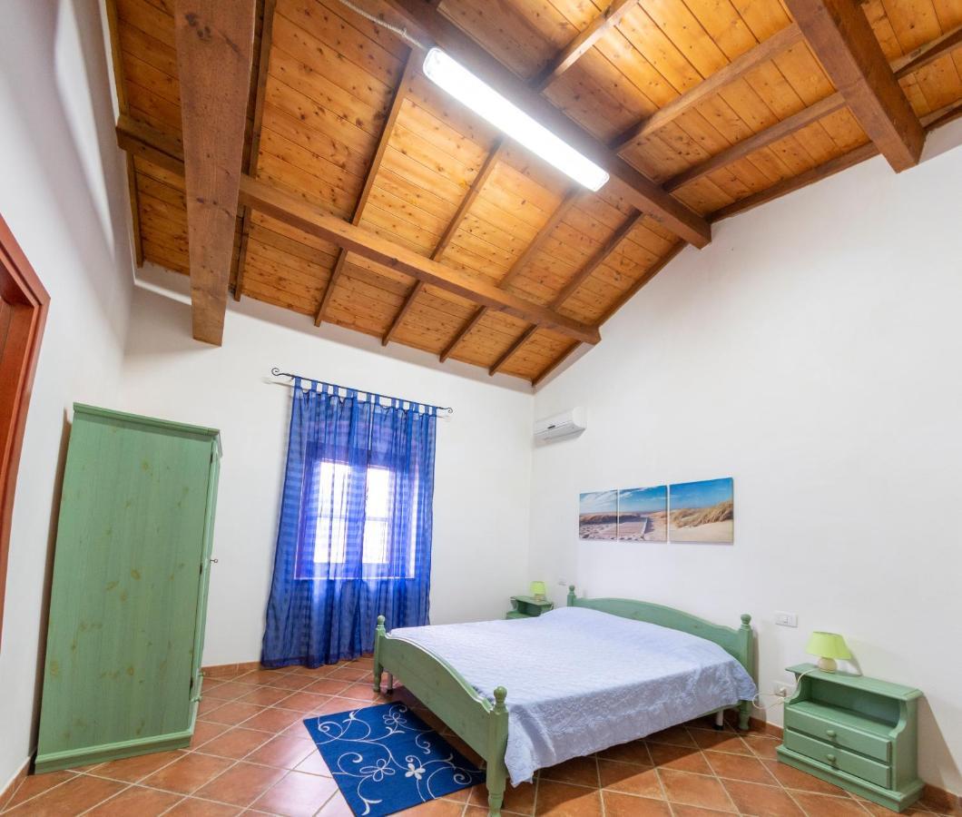 Bed and Breakfast Is Cuccus Masainas Exterior foto
