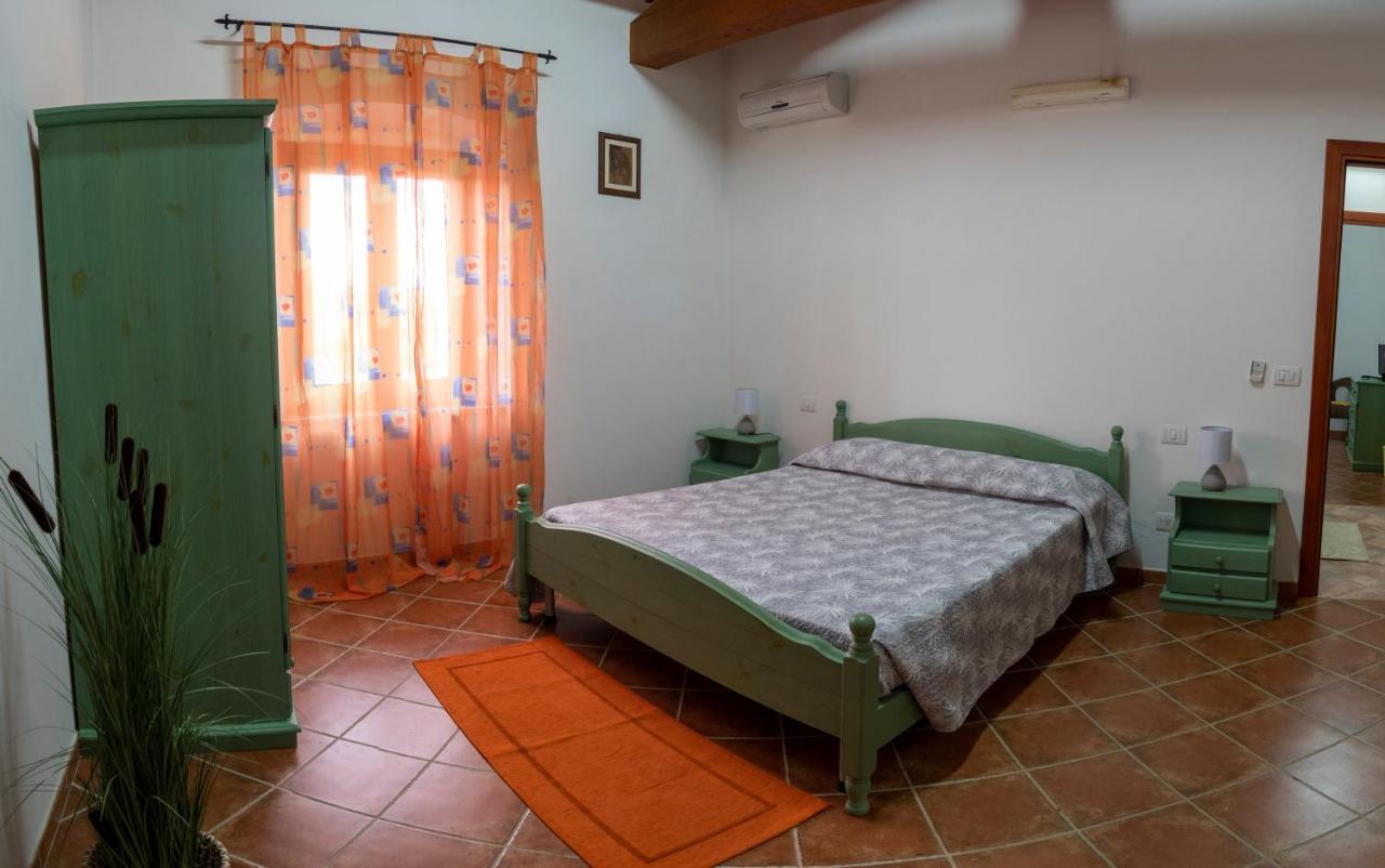Bed and Breakfast Is Cuccus Masainas Exterior foto
