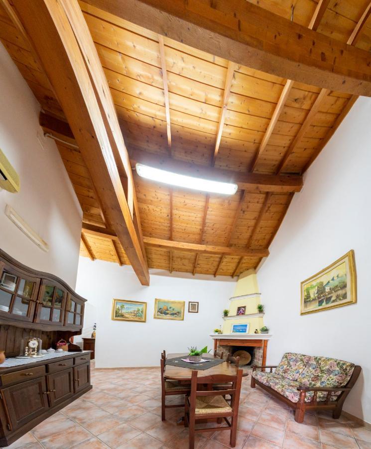 Bed and Breakfast Is Cuccus Masainas Exterior foto