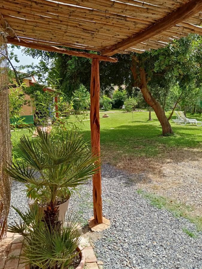 Bed and Breakfast Is Cuccus Masainas Exterior foto
