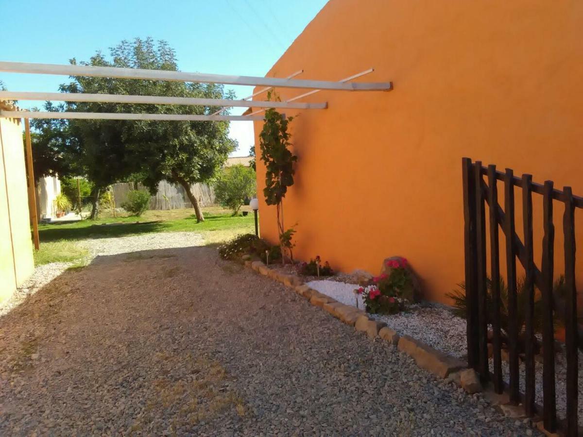 Bed and Breakfast Is Cuccus Masainas Exterior foto